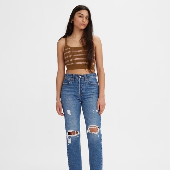 Levi’s Wedgie Button Fly Distressed Denim Jeans - Picture 2 of 13